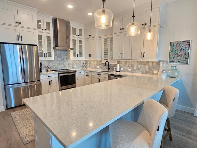 Building Photo - 503 S Tamiami Trl