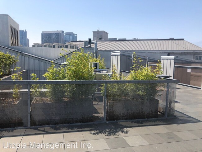 Building Photo - 1 br, 1 bath House - 83 McAllister St, Uni...