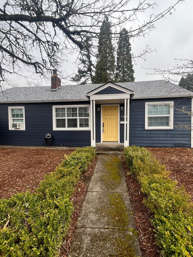 Building Photo - 3-Bedroom 2-Bathroom home in Eugene