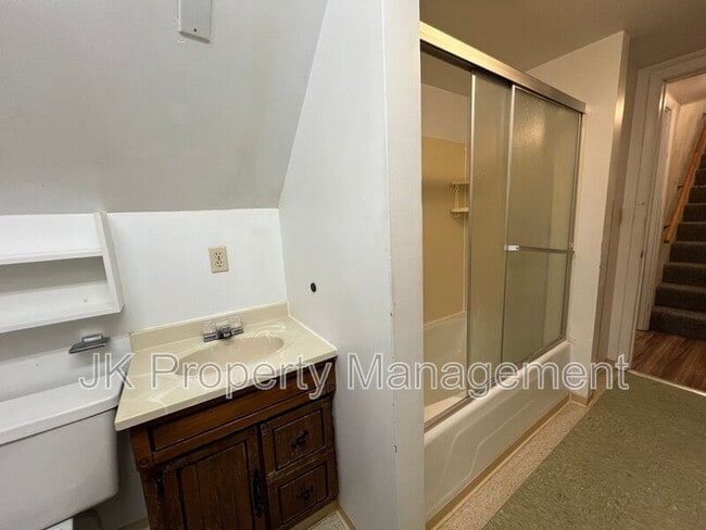 Building Photo - 1927 7th Ave N