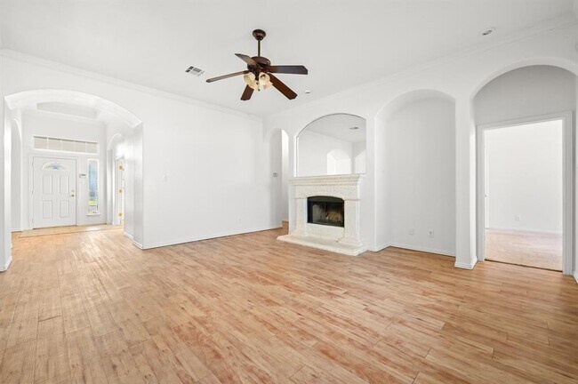 Building Photo - 1665 Amberwood Loop