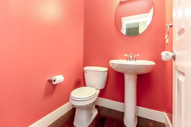 Building Photo - Beautiful Bell Hill Home in DuPont