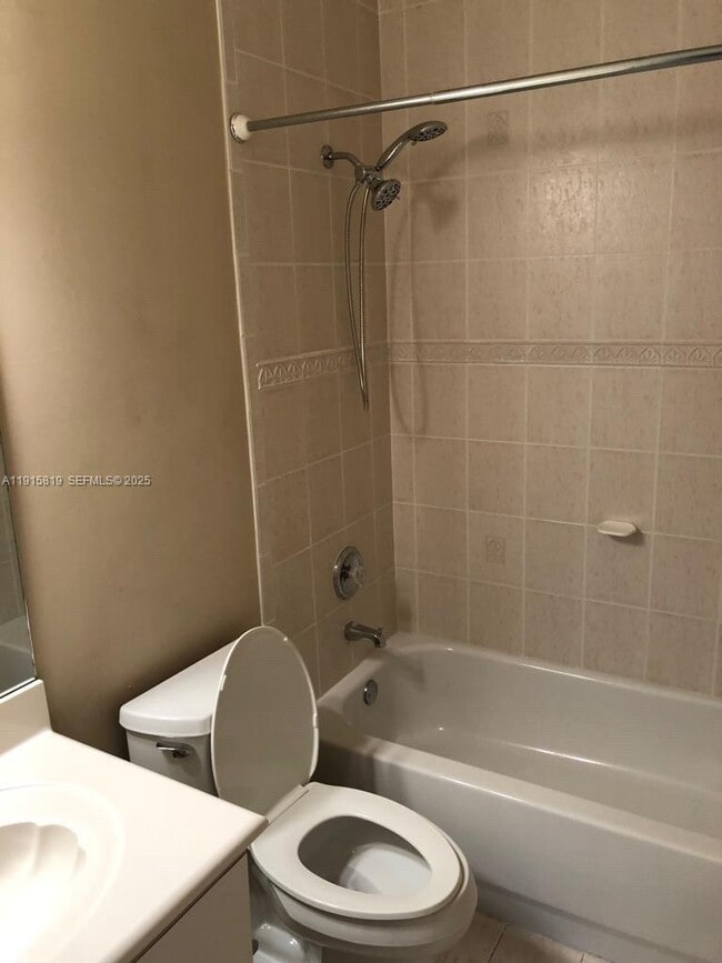 Building Photo - 6141 NW 115th Pl