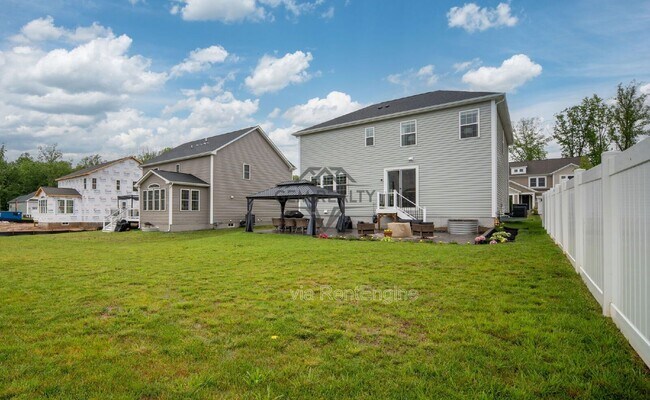 Building Photo - 7812 Bexley Ln