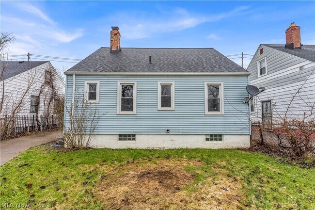 Building Photo - 16606 Lipton Ave