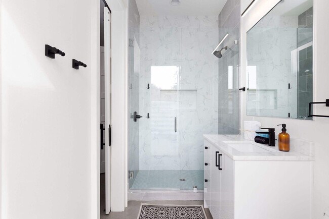 Building Photo - 218 George C Wallace Blvd