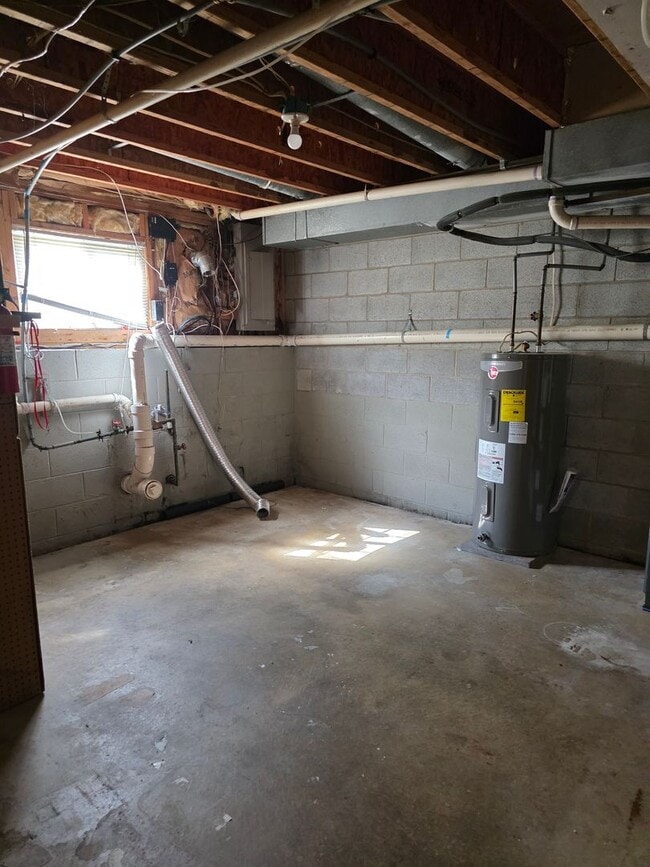 Building Photo - Townhouse in Newark/Bear Area