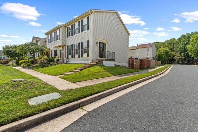 Building Photo - 5411 Castlestone Dr