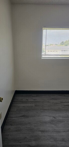 Building Photo - 204 Grayson Way