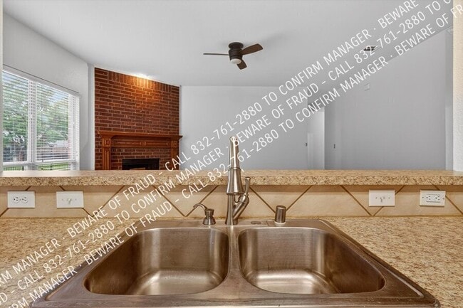 Building Photo - 12079 Kingsville Dr