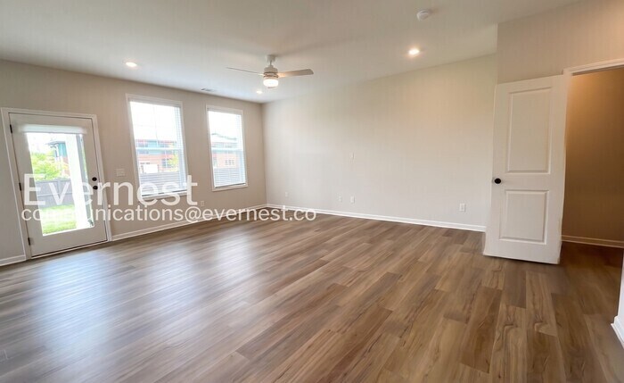 Building Photo - 7726 Mistflower Cir