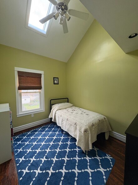 Bedroom 2 - 41 Spencer Ave