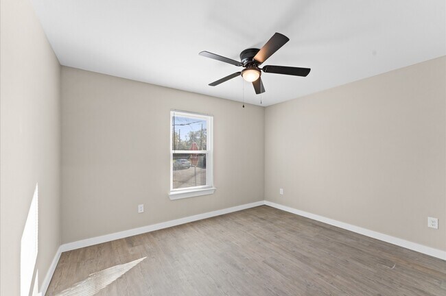 Building Photo - 2623 Canfield St