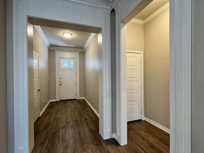 Building Photo - 3925 Old Omen Rd