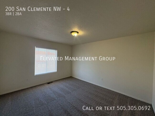 Building Photo - 200 San Clemente Ave NW