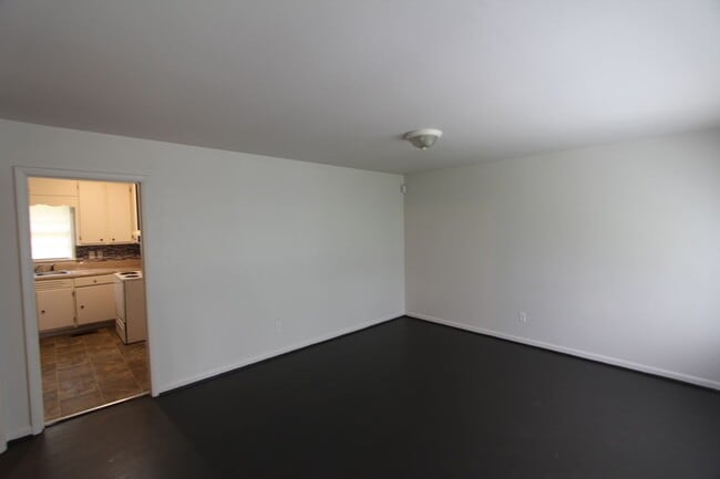 Building Photo - 1308 2nd St NW