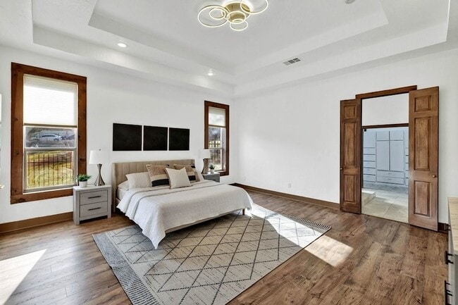 Building Photo - 324 Rolling Oaks Ridge