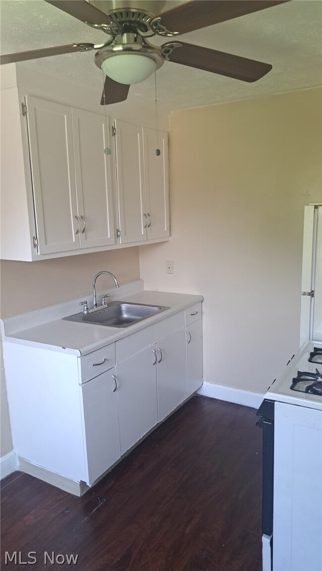 Building Photo - 1875 Forest Hills Blvd