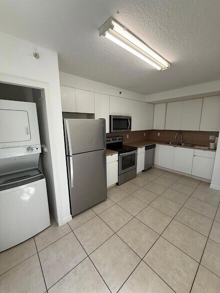 Building Photo - 22701 SW 88th Pl