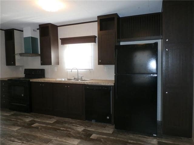 Building Photo - 1660 Sheila Dr