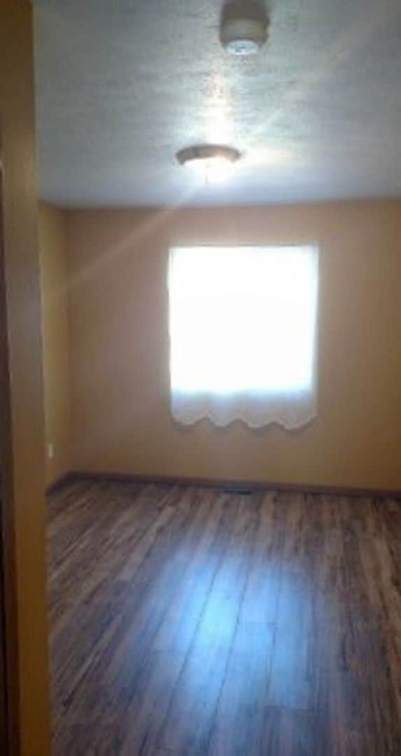 Building Photo - Home in Friendly Manhattan, Montana