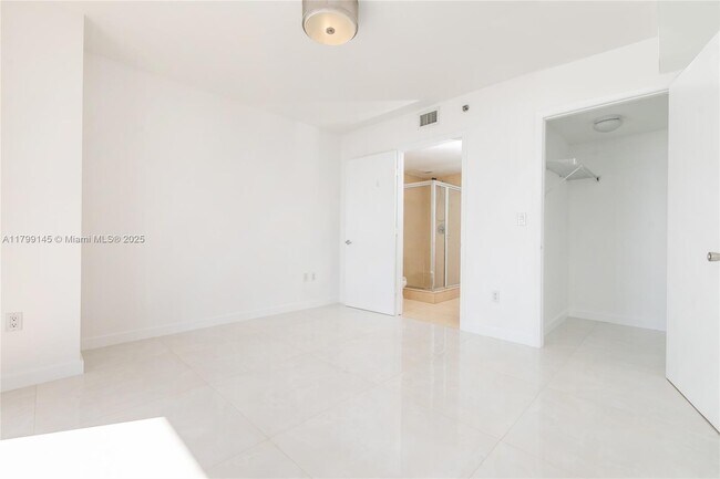 Building Photo - 50 Biscayne Blvd