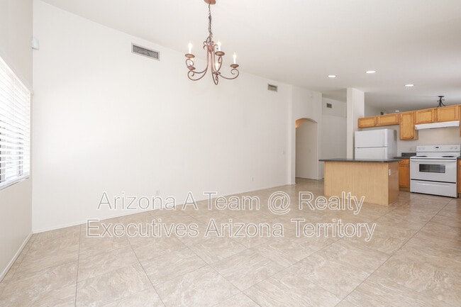 Building Photo - 2868 W Simplicity Dr