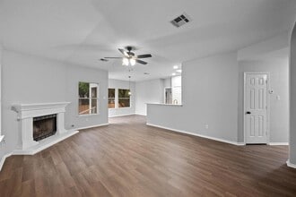 Building Photo - 8943 W Hove Loop