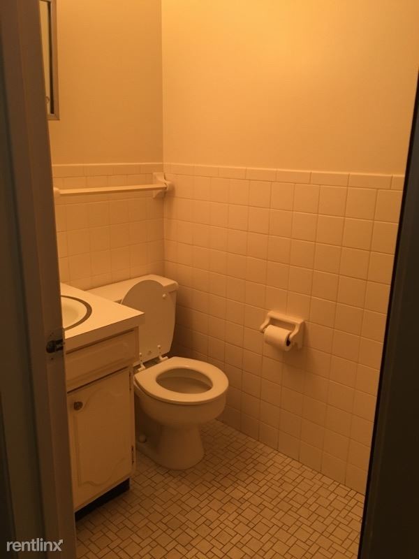 Building Photo - 736 Colony Ct