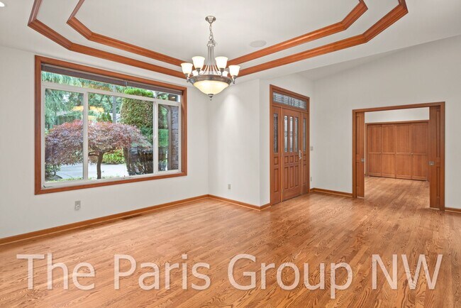 Building Photo - Gorgeous 3,400sf Golf Course Craftsman on Sahalee Country Club’s 7th Green