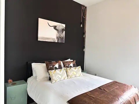 Guest Room 1 - 1827 Gorman