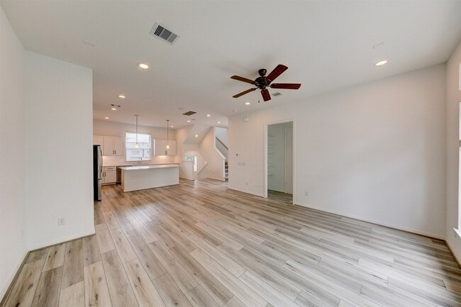 Building Photo - 1526 Ojeman Rd