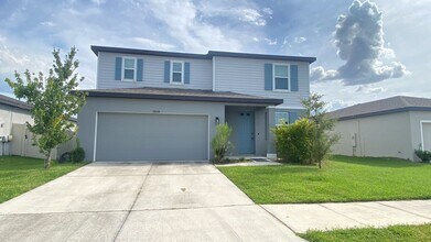 Building Photo - Gorgeous 4/3 Home
