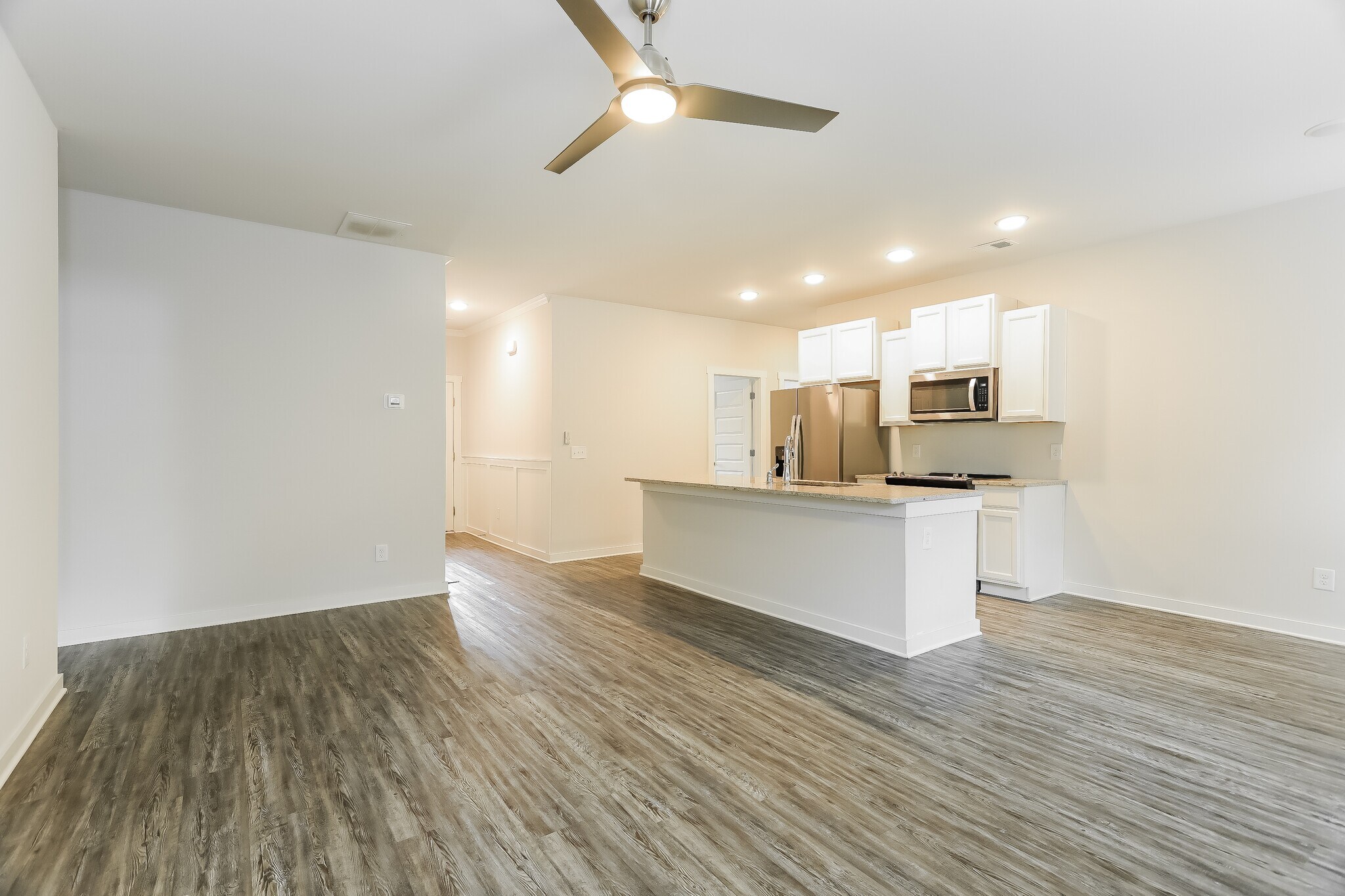 Building Photo - 5400 Cedar Creek Dr