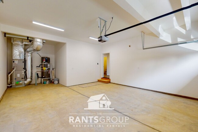 Building Photo - Beautiful Steilacoom Ridge Home! Easy freeway access!