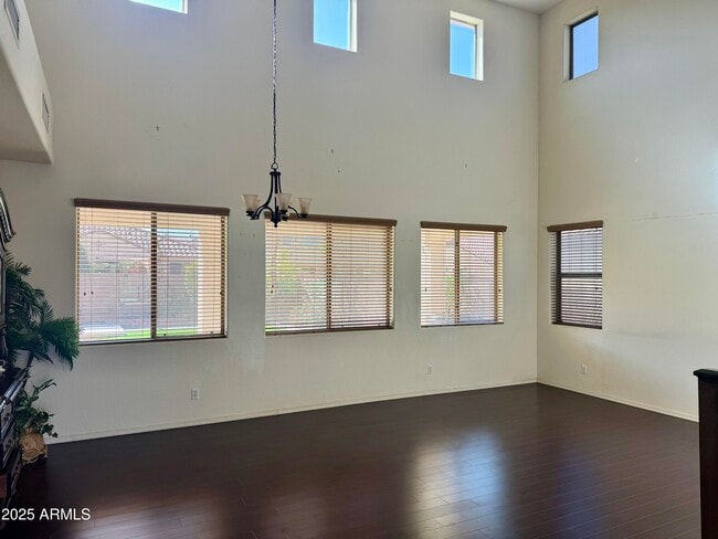 Building Photo - 3641 E Kingbird Pl