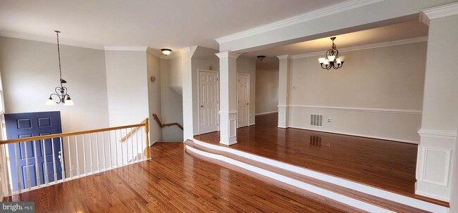 Building Photo - 20622 Glenmere Square