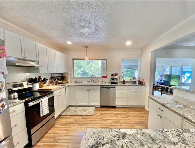 Building Photo - 123 Sotir St NW