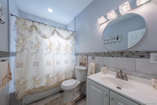 Building Photo - 116-01 221st St