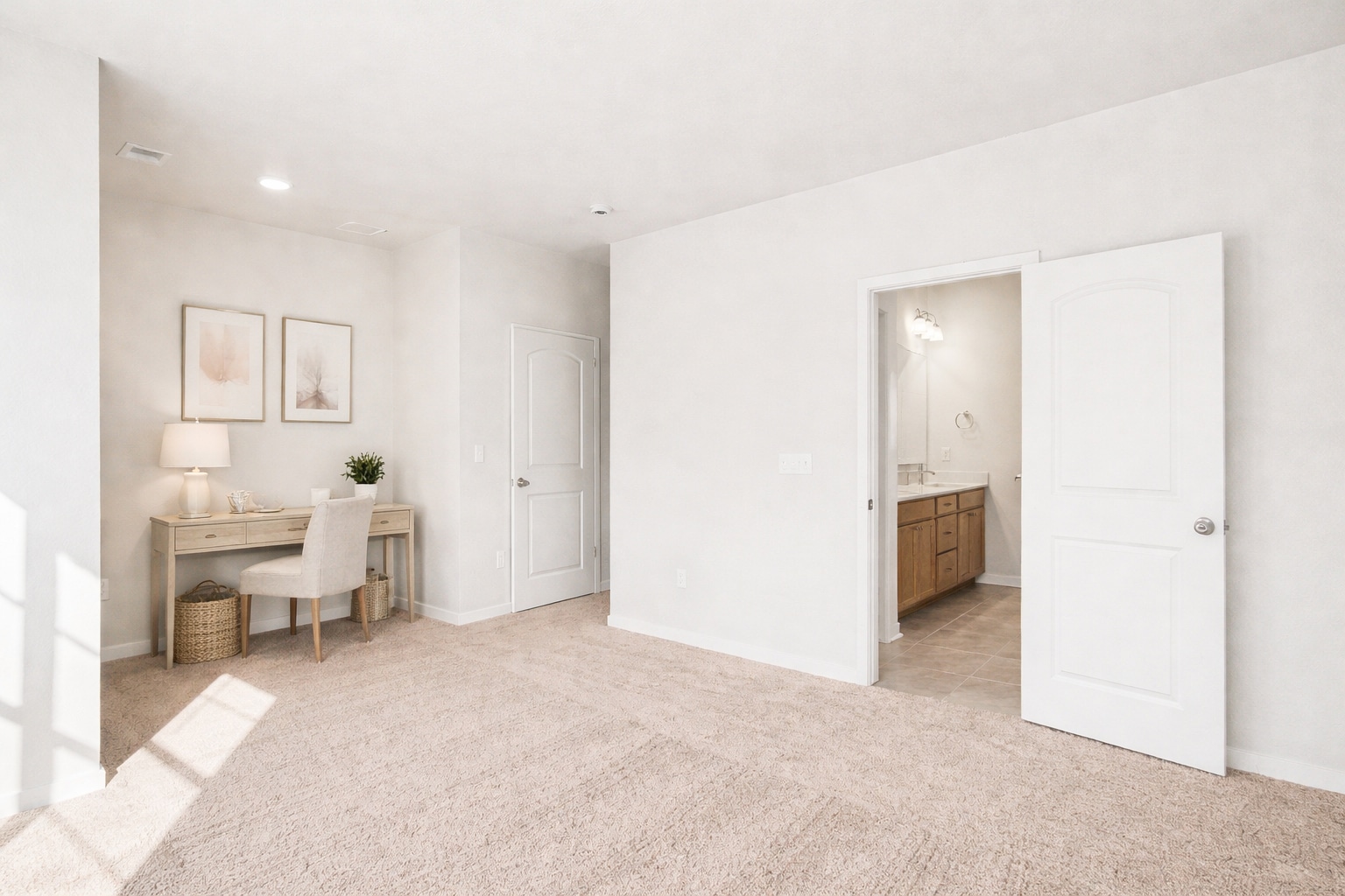 Building Photo - 6328 Deerfoot Dr