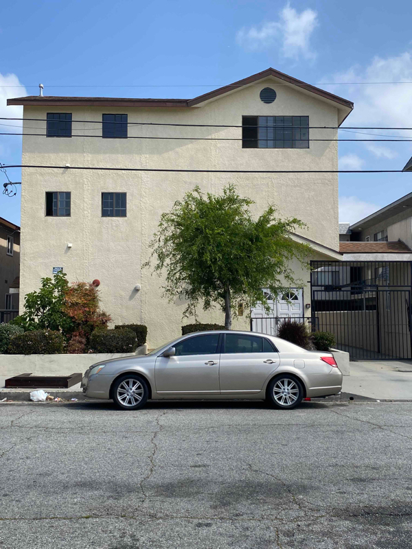 Primary Photo - 4063 W 130th St