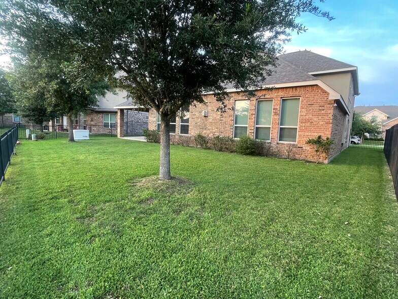 Building Photo - 19302 Stanton Lake Dr