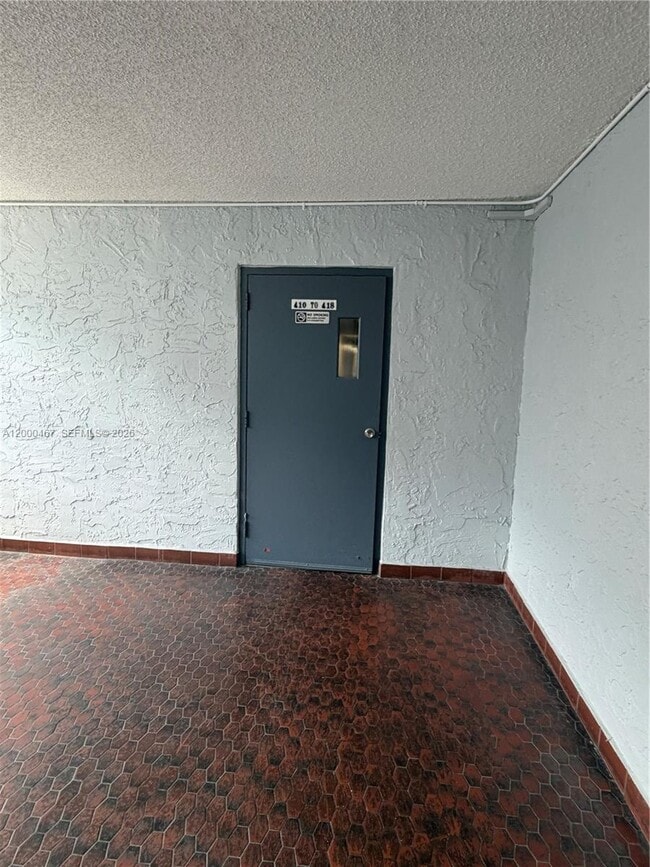 Building Photo - 750 NW 43rd Ave