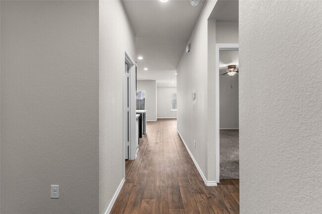 Building Photo - 5214 Perkins Rdg Wy