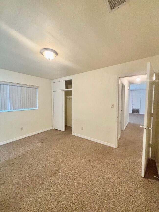 Building Photo - 1107 Galsworthy Ave