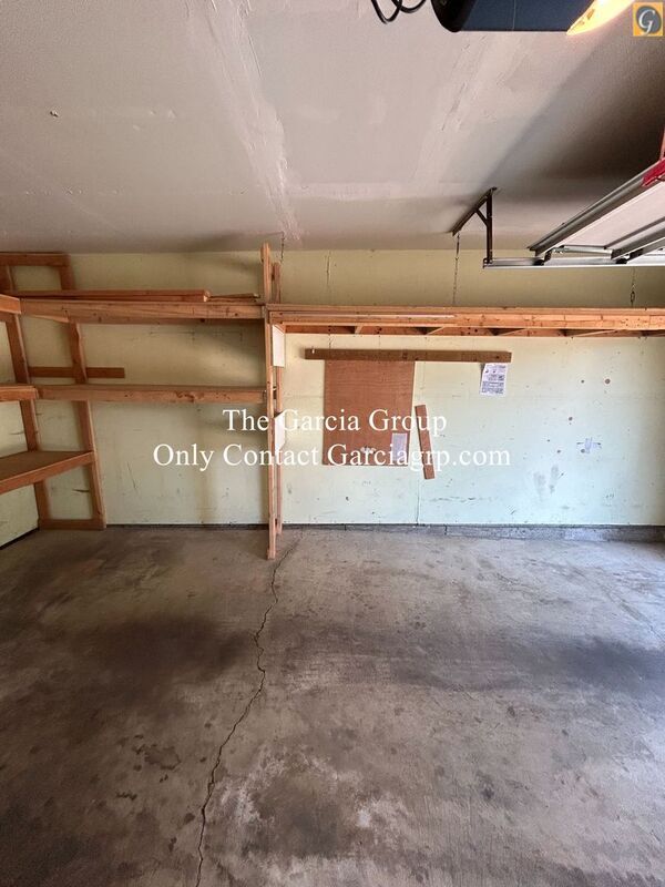 Building Photo - 181 Oswego Summit