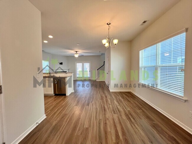 Building Photo - 931 Tuxford Trl