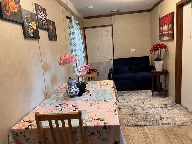 Building Photo - 8429 SE 68th Ct