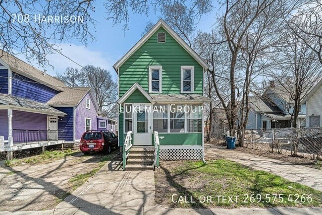 Building Photo - 708 Harrison-