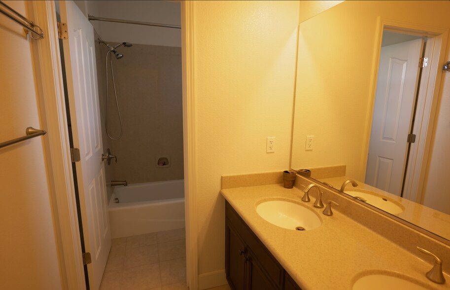 Upstairs Bathroom with double vanity - 2985 Bella Dr